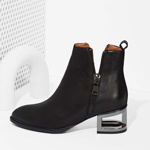 Jeffrey Campbell Boone Bootie in black